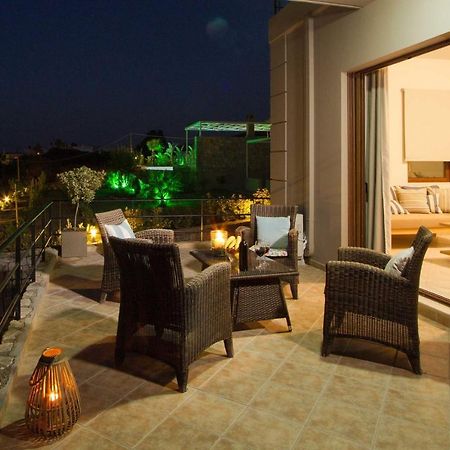 Mike'S Apartment I Luxury Above The Sea Kíssamos Екстериор снимка